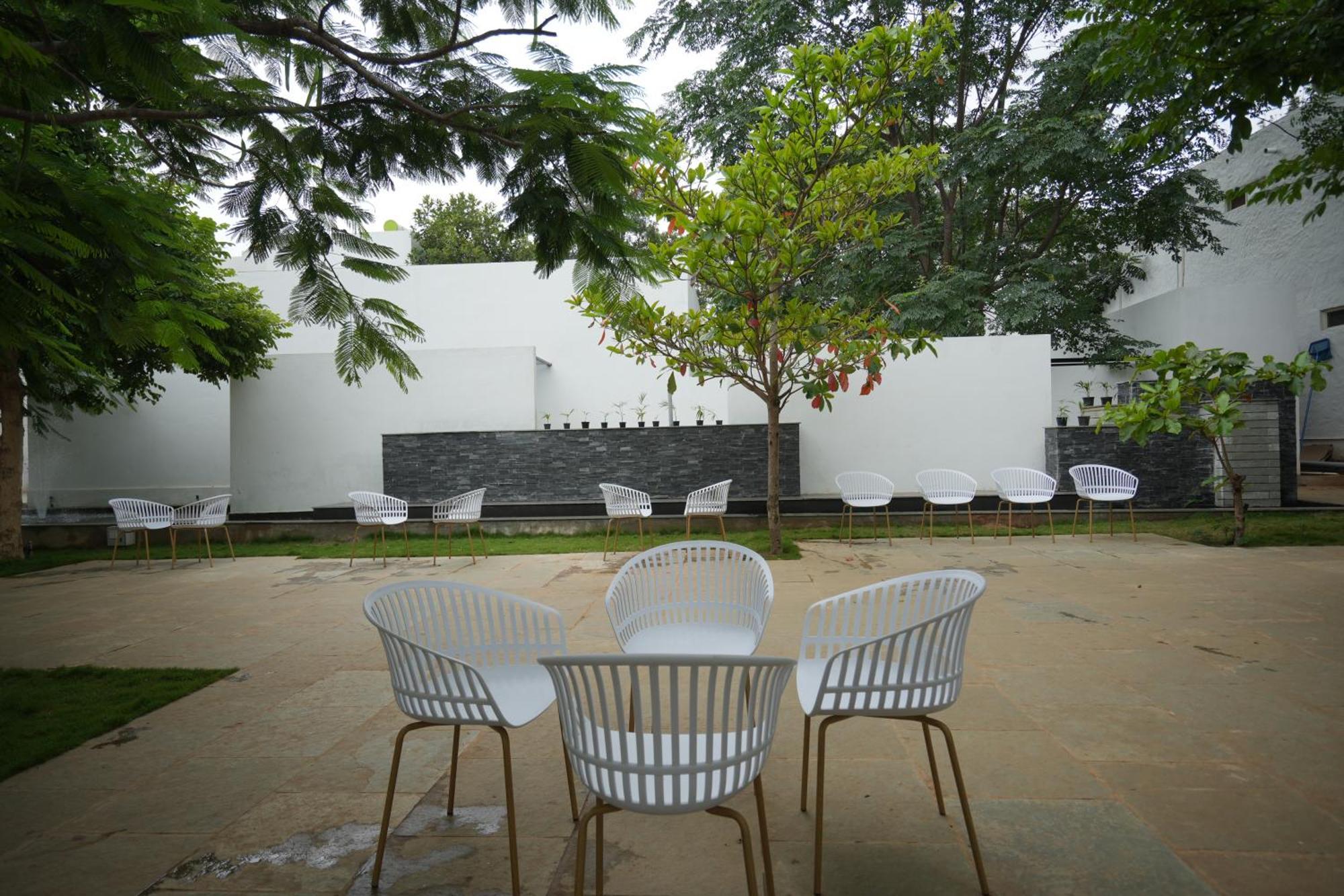 ホテル Happy Retreats - Kai Chik Ballāpur エクステリア 写真