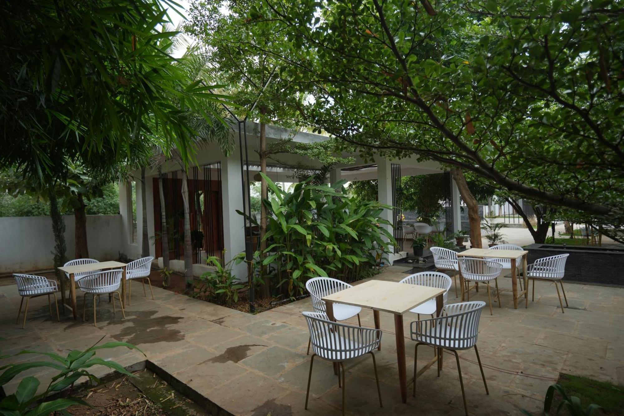 ホテル Happy Retreats - Kai Chik Ballāpur エクステリア 写真